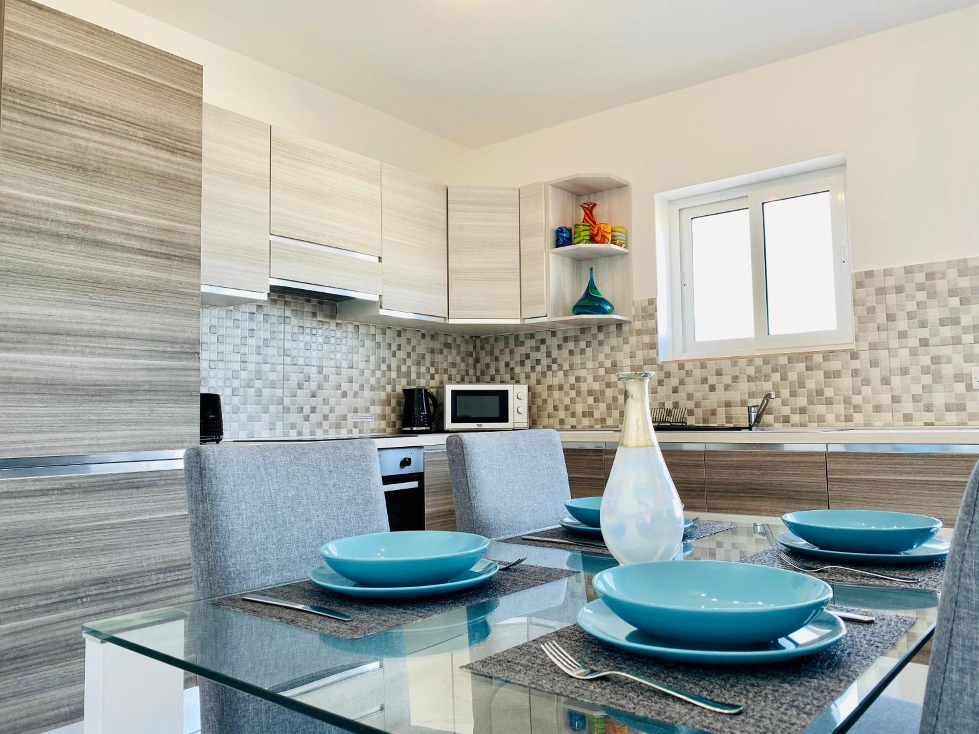 Poseidon Court Penthouse Superior Apartment เซนต์พอลส์เบย์ ภายนอก รูปภาพ